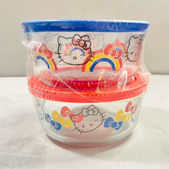 PYREX HELLO KITTY 4 CUP ROUND GLASS STORAGE CONTAINERS - Picture 3 of 5